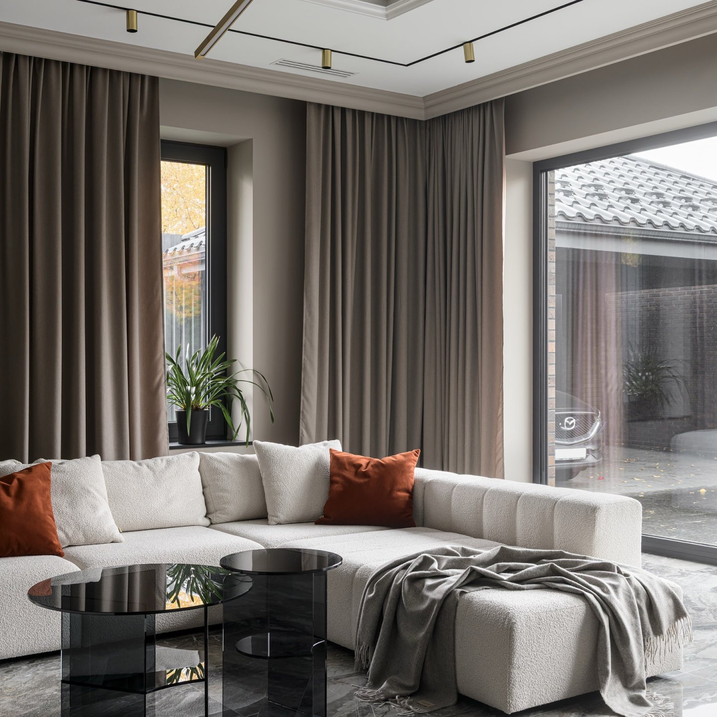 DV40 SOFA