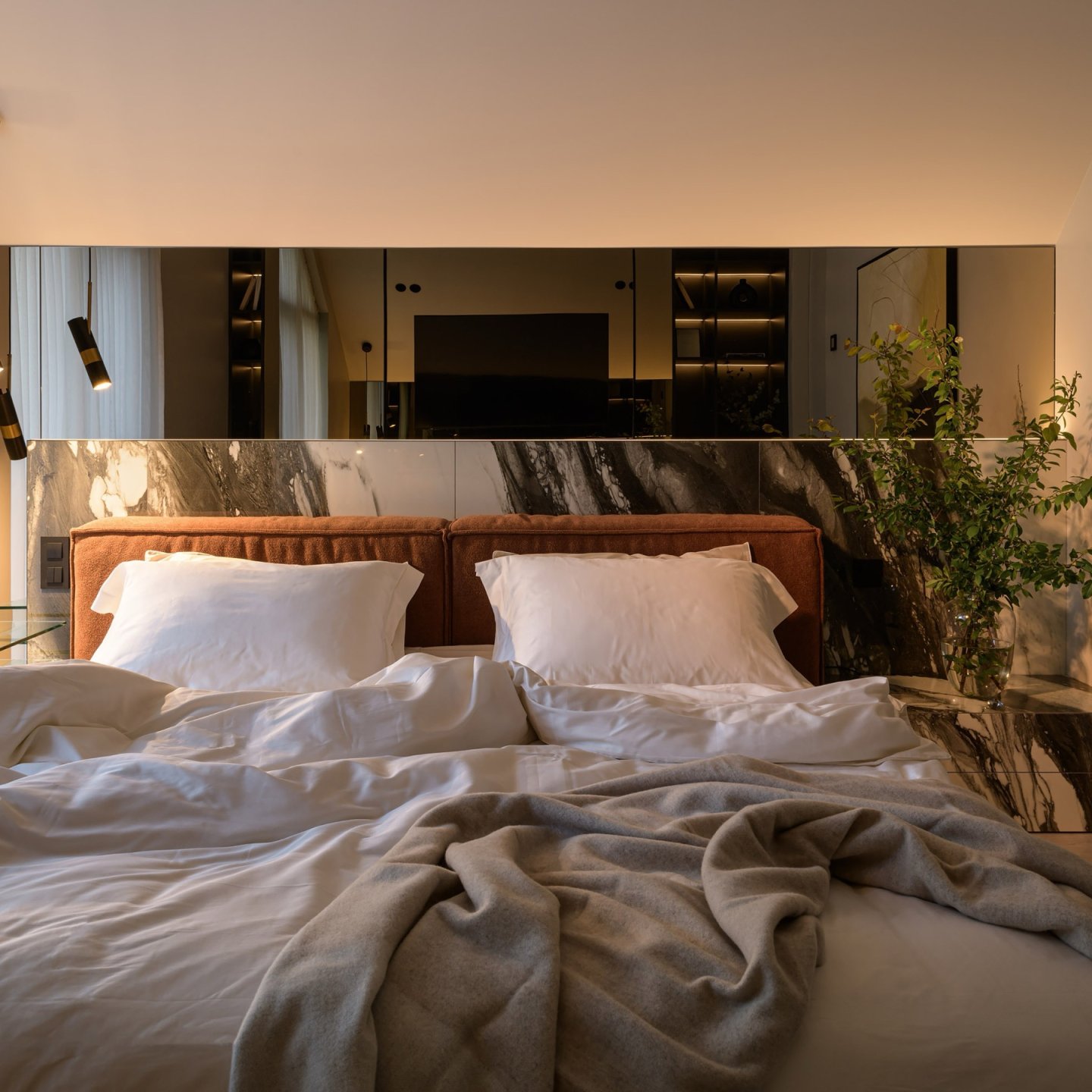 K76 BED